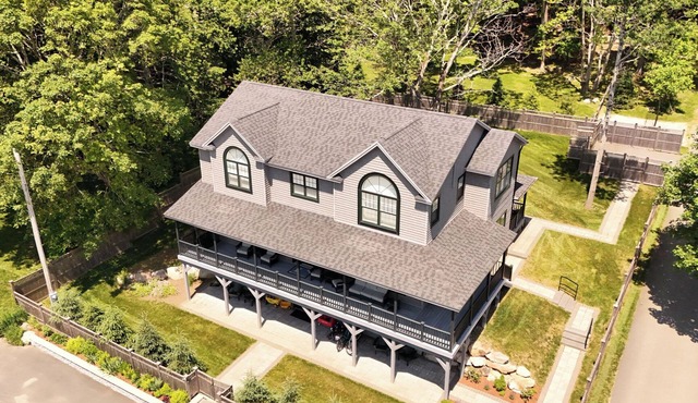 6 Bedroom Modern Vacation Home Steps from Acadia National Park