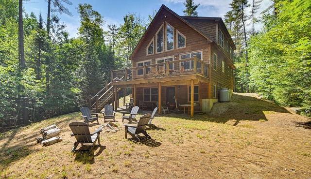 7 Mi to White Mountain NF - Woodsy Bethel Cabin!