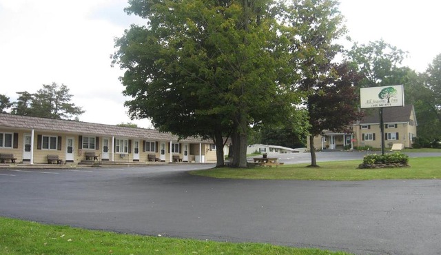 All Seasons Inn