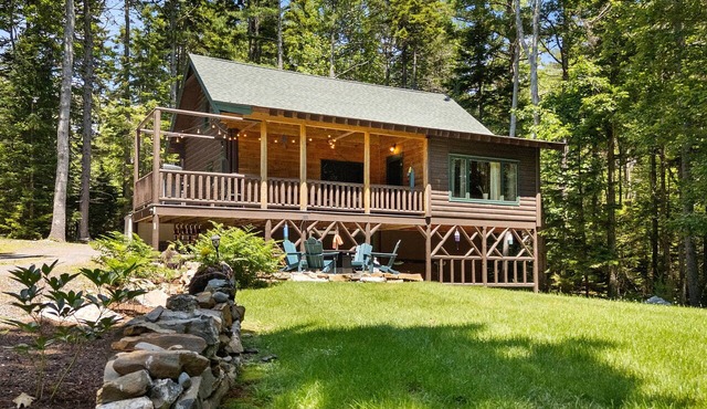 Amazing All-Season Sprucewold Cabin w/Private Beach Club Access Dog-friendly