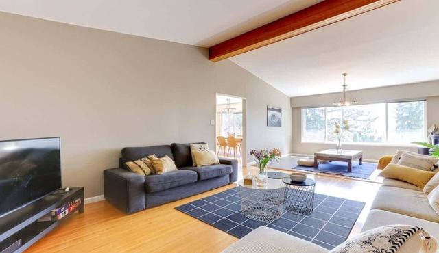 An Immaculate Family House in West Vancouver