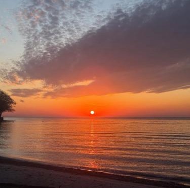 ANGOLA BEACH APARTMENT 2 Bedrooms- Grandview Bay