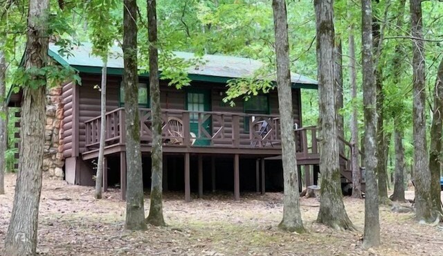 Apple Blossom | Sleeps 6 | Pond View Deck, Fire Pit & Near Beavers Bend