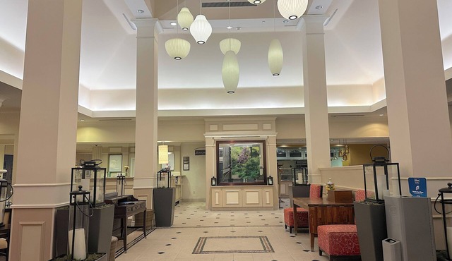 Arnot Grand Hotel & Suites