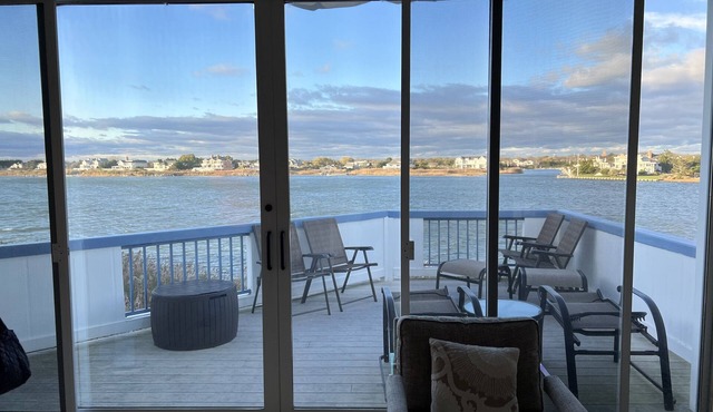 Available due to last minute cancellation. Beautiful Dune Road Condo.