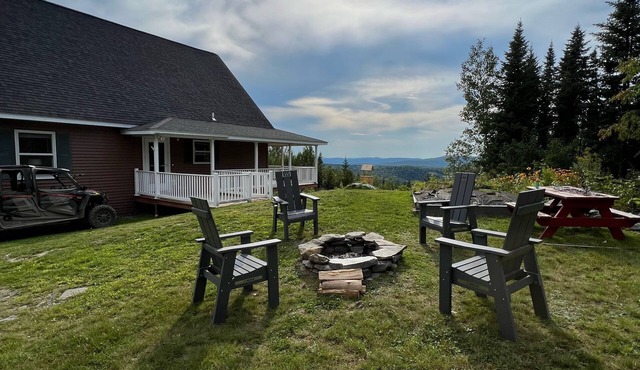 Back Lake Views! Sleeps 12, Flat Rate, Direct ATV & Private Snowmobile Access!