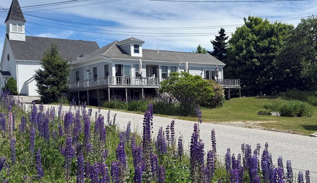Bay Dream - Ocean View Home in Stonington Village