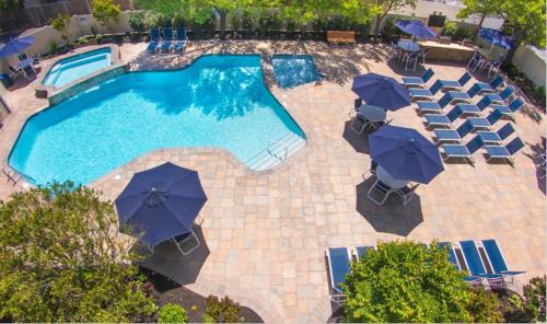 Beachcomber Resort in Avalon