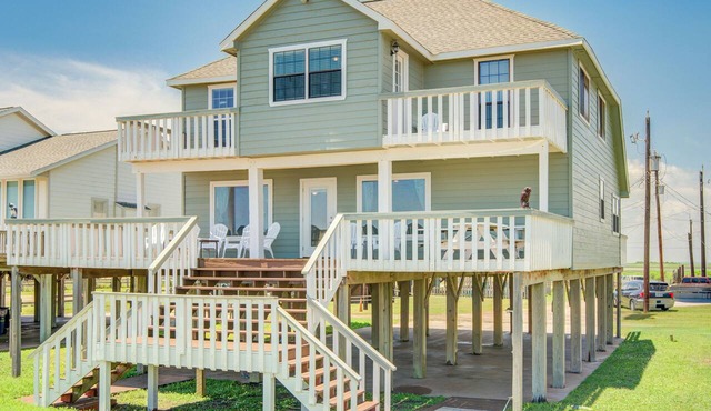 BEACHFRONT! FIRST ROW! Stunning ocean views from two levels of decks.