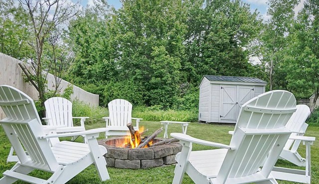 Beachwood Cottage by Bayley Vacation Rentals