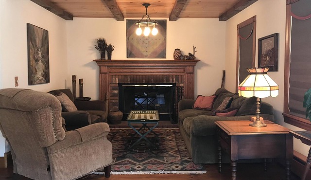 Beautiful 4br home, village of Bolton Landing. Great location! Walk everywhere!