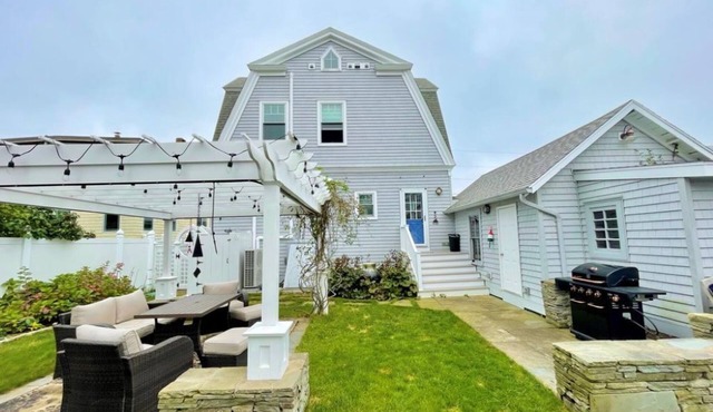Beautiful Beachside Home with open concept and only a short walk to the beach!