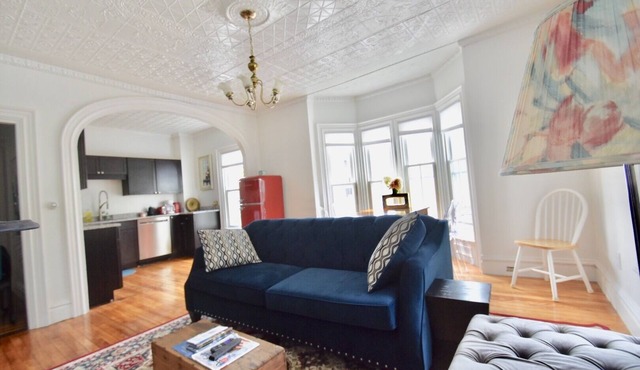 Beautiful Delightful 3BR Downtown Brunswick All King Beds