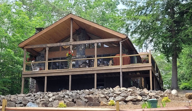 Beautiful Lake House on Schroon Lake with private beach and dock slip-4bed/4bath