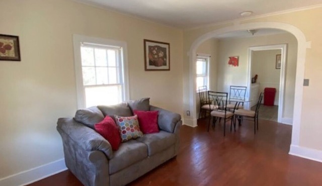 BEAUTIFUL NEWLY FURNISHED & Updated Apartment! Calling TRAVEL NURSES & MEDS!