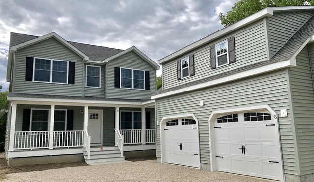 Beautiful, recently built 6BR/4BA Home in Narragansett Pier!