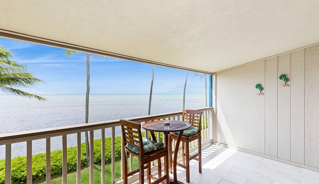 Beautiful, Third-Floor, Oceanfront Condo w/Water Views, Shared Pool, Free WiFi