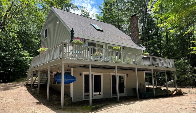 Beautiful Waterfront Home w/Canoe & 1 Person Kayak. Close to North Conway
