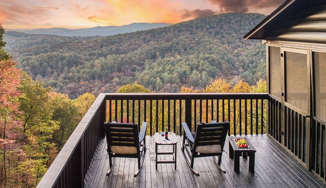 Best Sunset Views in Blue Ridge w/Paved Roads and Outdoor Deck Addition