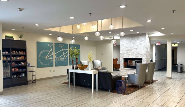 Best Western Erie Inn & Suites