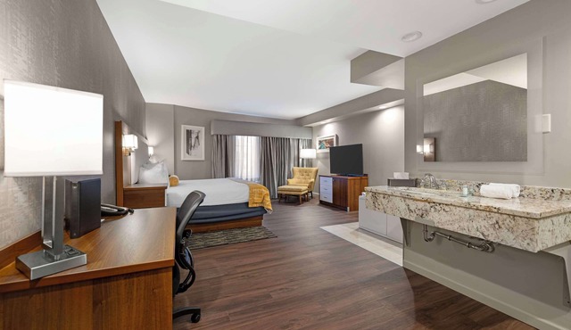 Best Western on the Avenue
