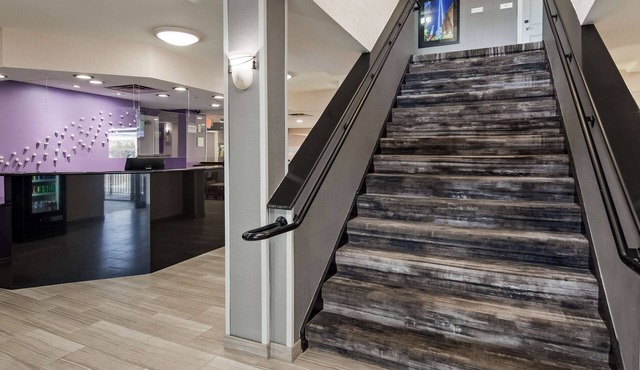 Best Western Paramus Hotel & Suites