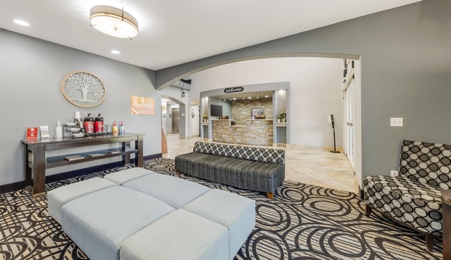 Best Western Plus Sand Bass Inn & Suites