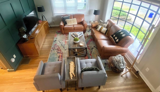 Binghamton's Beautiful Riverside Drive Living!
