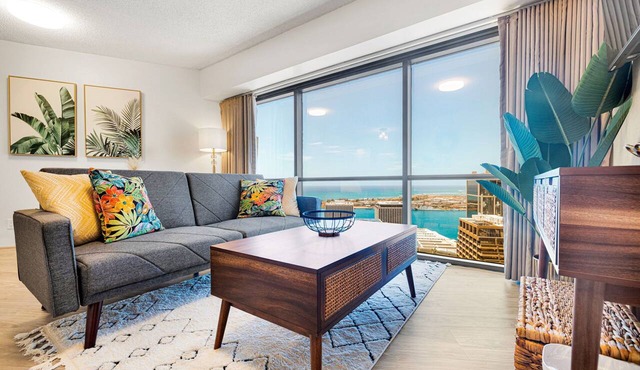 Bishop Suites @ Executive Centre, Ocean View Suite #3903, Heart of Honolulu