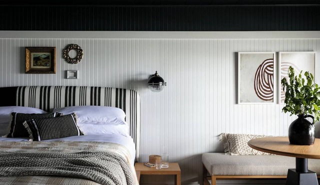 Bluebird Ocean Point | Deluxe King | Private Beach + Near Grimes Cove Beach