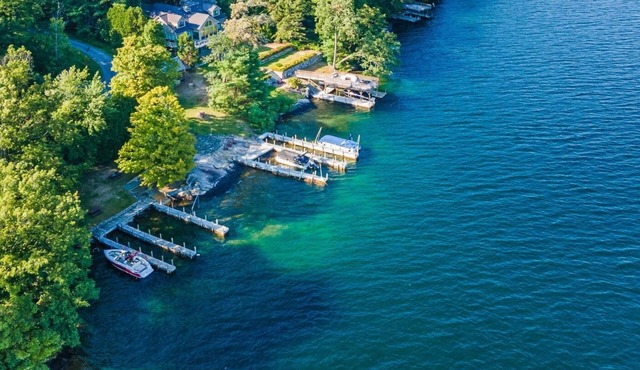 Bolton Landing Compound|18 Beds|Hot Tub|Dock Slip|Pet Friendly|