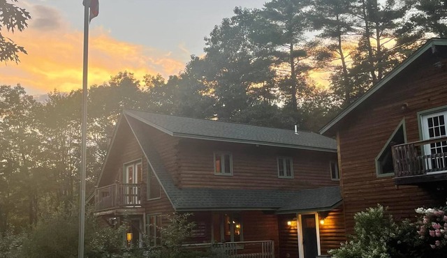 Book your family 2023 relaxing. getaway!
