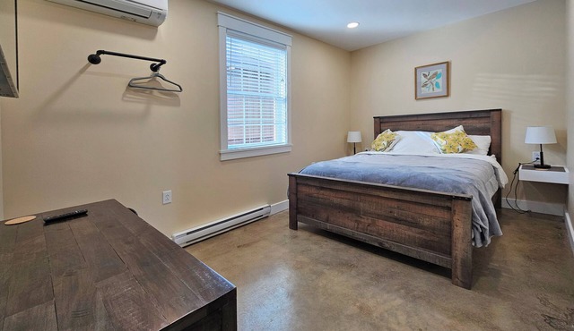 Breckenridge Suites #1 - Charming 1-Bedroom Suite near Grove City Memorial Park