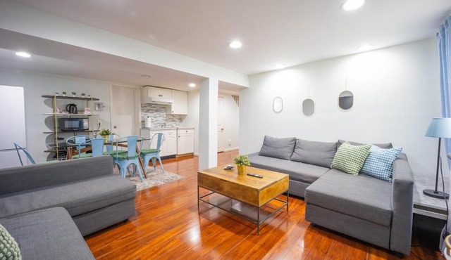 Bright 3bed basement with backyard & free parking