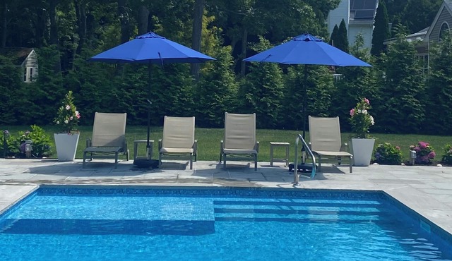 Bright & Spacious Hamptons Home with Amazing Pool! No VRBO Fees!