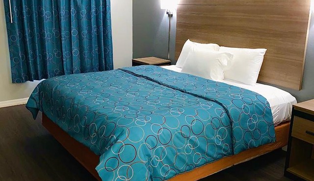Budget Host Inn