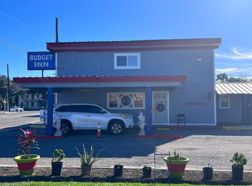 Budget Inn