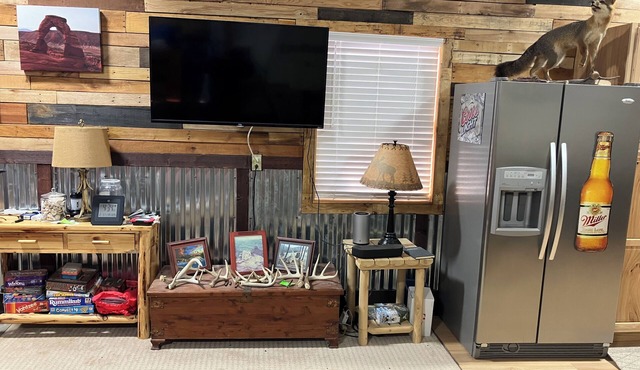 Bull Run Lodge Unique 2000 sq. Barndominium Edinboro/Albion/Elk Creek