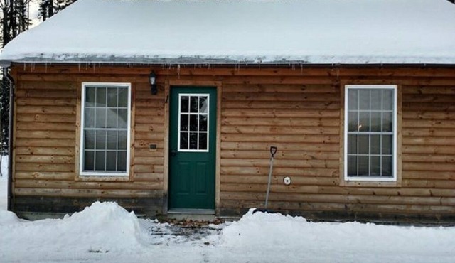 Cabin 3 Roody's Black Bear Cabins- Trail access from camp