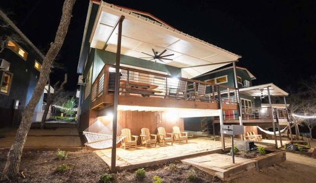 Cabin 7 - Lake Bridgeport, Modern, Hot Tub, FirePit, Sauna