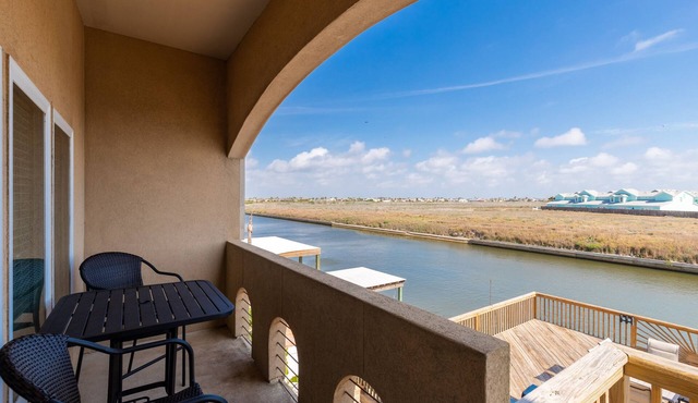 Canal-Front Townhome | Private Sundeck & Spacious Retreat