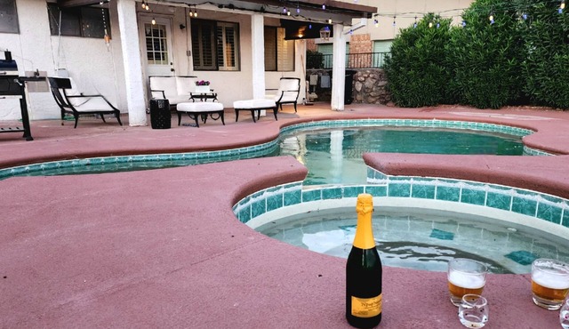 Casa Magnifica marvelous sunset heated pool/jacuzzi