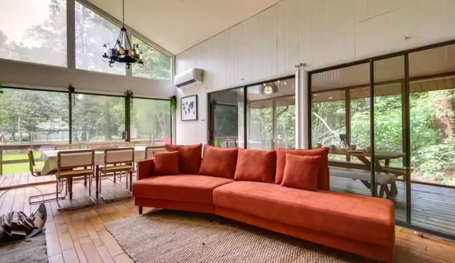 Cecelia's Retreat - 3-bedroom mid century secluded lewes beach cabin