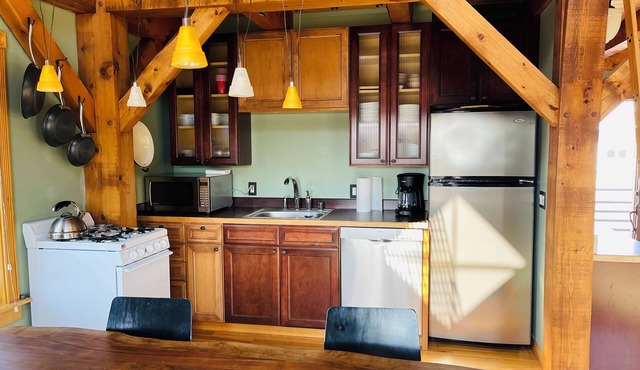 Central Homer Cabin
