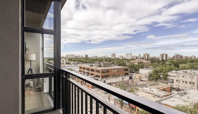 Central Views on Whyte Avenue