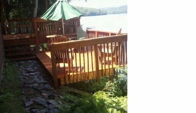 Charming Authentic Waterfront Cottage on a Lake