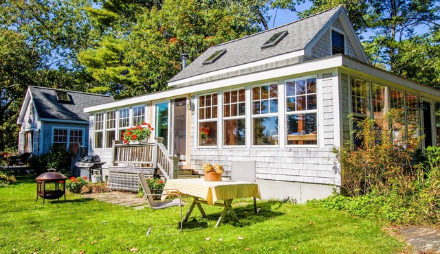 Charming Bayview Cottage with Deck, Firepit, Garden - 200' from the Water