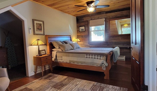 Charming Couples Get-away at Put-in-Bay. - The Screened Inn