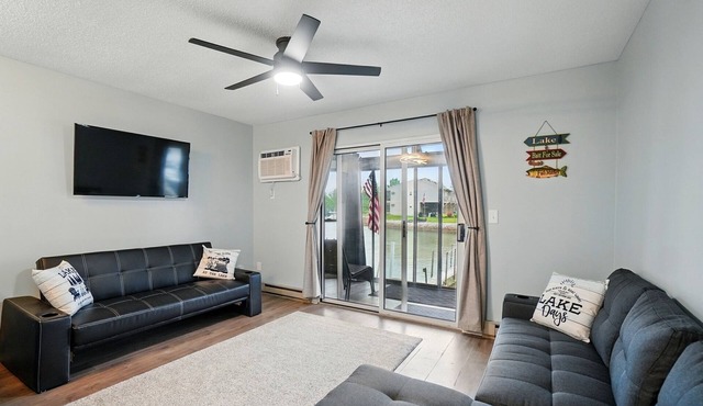 Charming first floor condo on the canal of Lake Erie