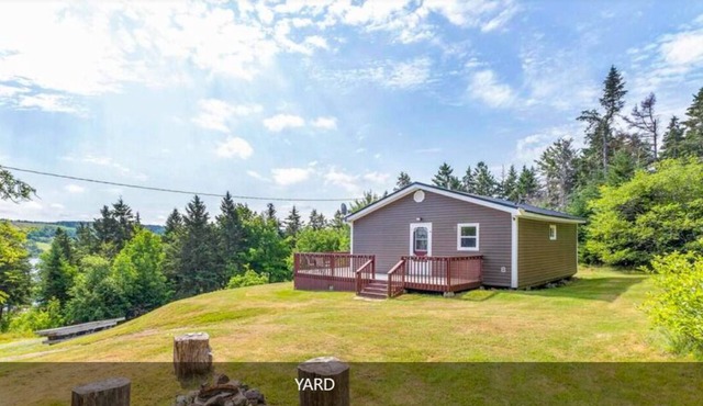 Charming Lakeside Cottage Retreat | Steps to the Water | Peaceful & Private